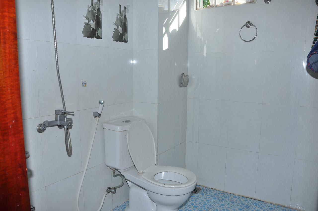 Anh Tuan Hotel Hue Room photo
