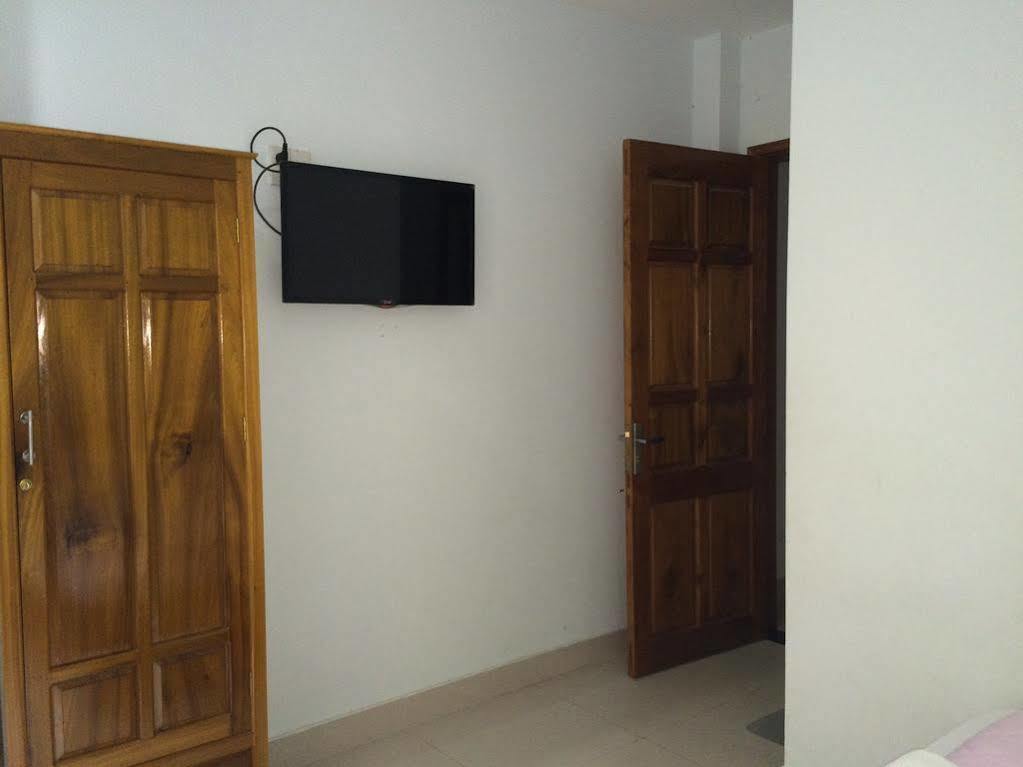 Anh Tuan Hotel Hue Exterior photo